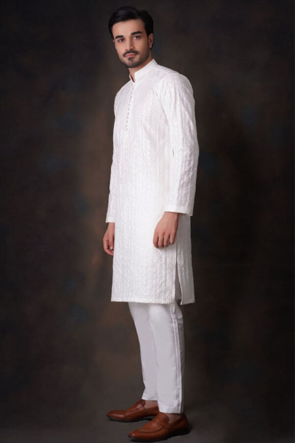 Pearl White Kurta Pyjama Pants Set.