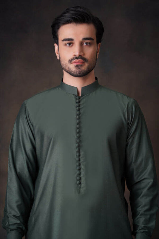 Emerald Green Kurta and Pyjama Pants Set.