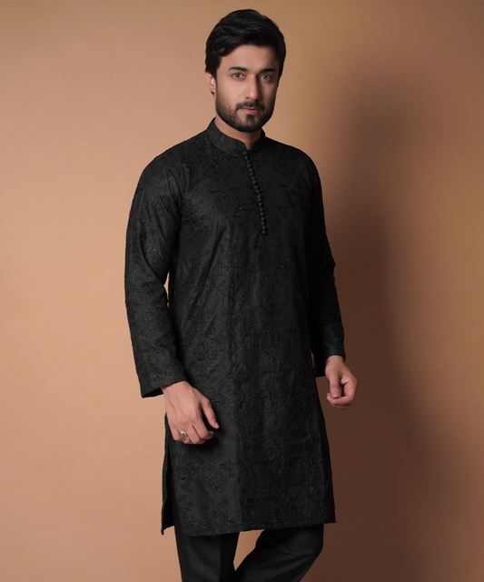 Jugnoo - Matte black embroidered kurta/pants set