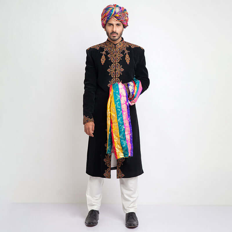 Antique Ivory Pure Jamavar Silk Form-Fitted Sherwani with intricate embroidery