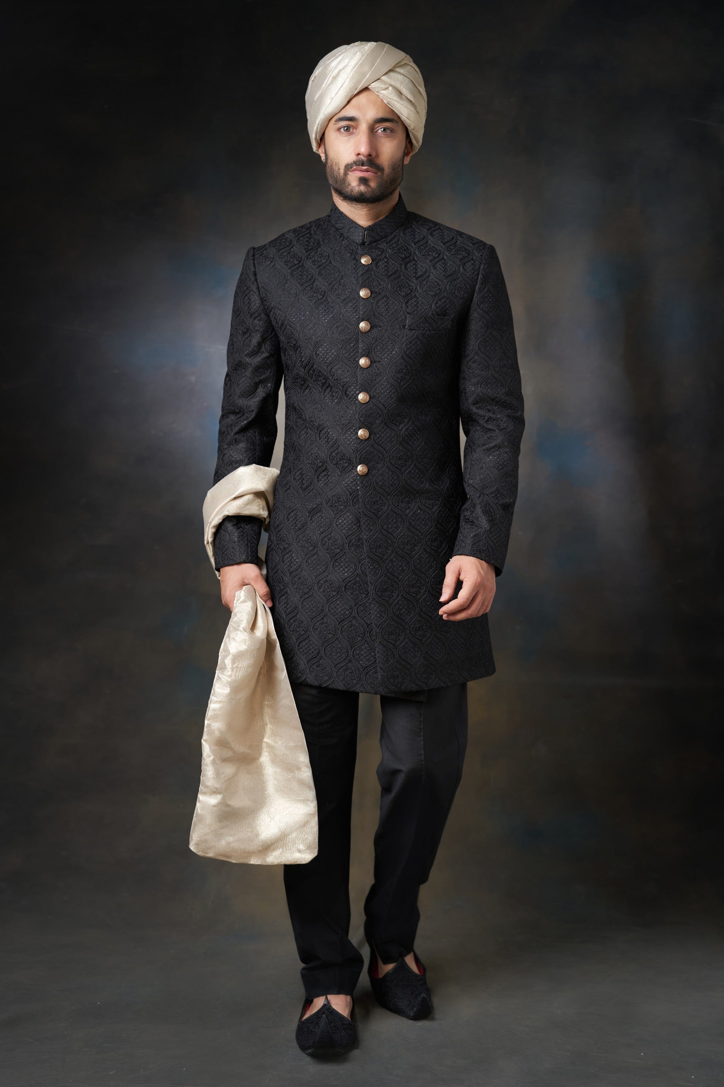 Sherwani for short discount groom