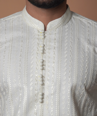 Kurta / Pants - All offwhite embroidered kurta set