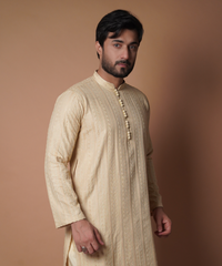 Kurta / Pants - Cream symmetrical design embroidered kurta