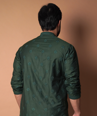 Kurta / Pants - Emerald green Motif embroidered