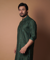 Kurta / Pants - Emerald green Motif embroidered