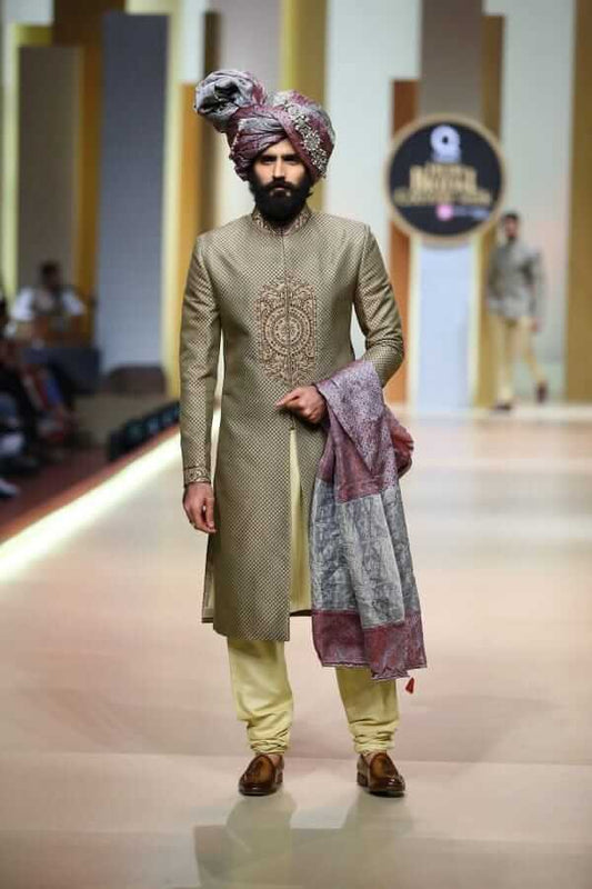 Pakistani wedding sherwani for groom best sale